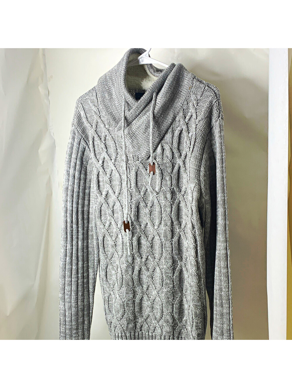 XRAY Men’s Gray Cable Knit Sherpa Lined Shawl Collar Pullover Sweater L